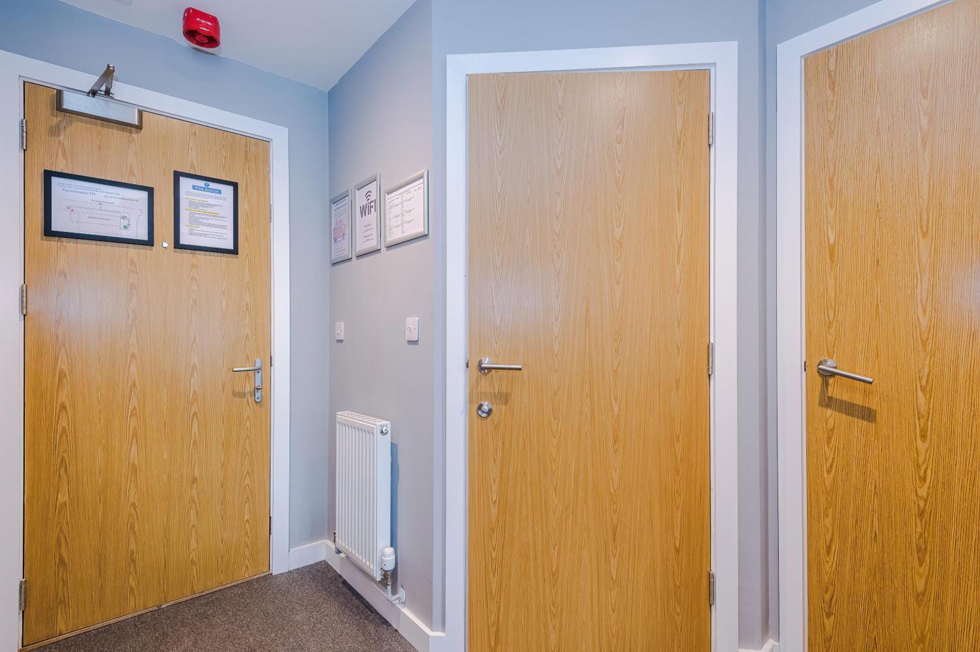 Hilltop Serviced - Apartment *