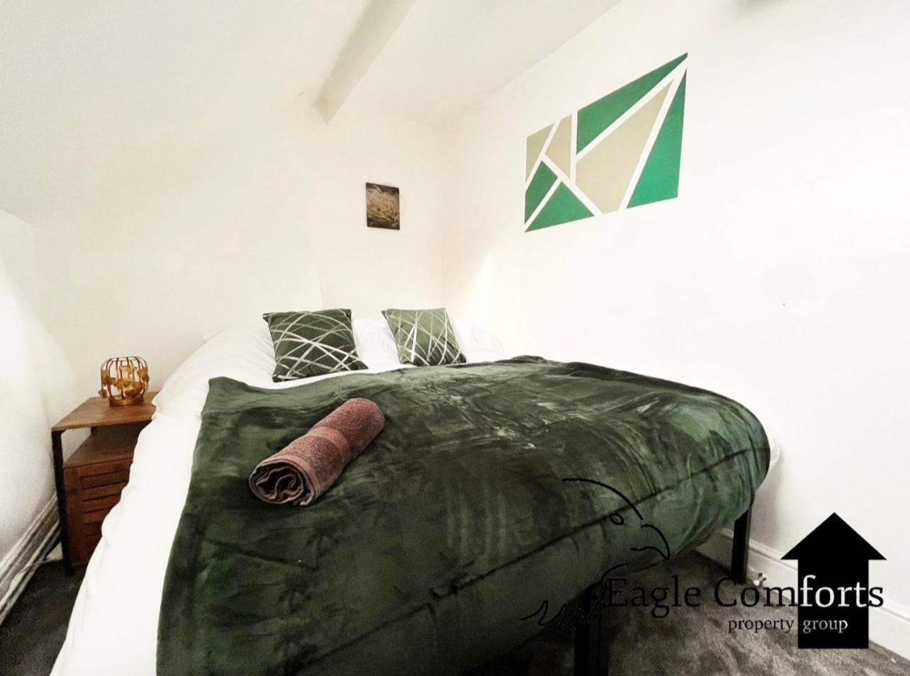 5 Bedroom House-20 Percent Off Monthly Sheffield