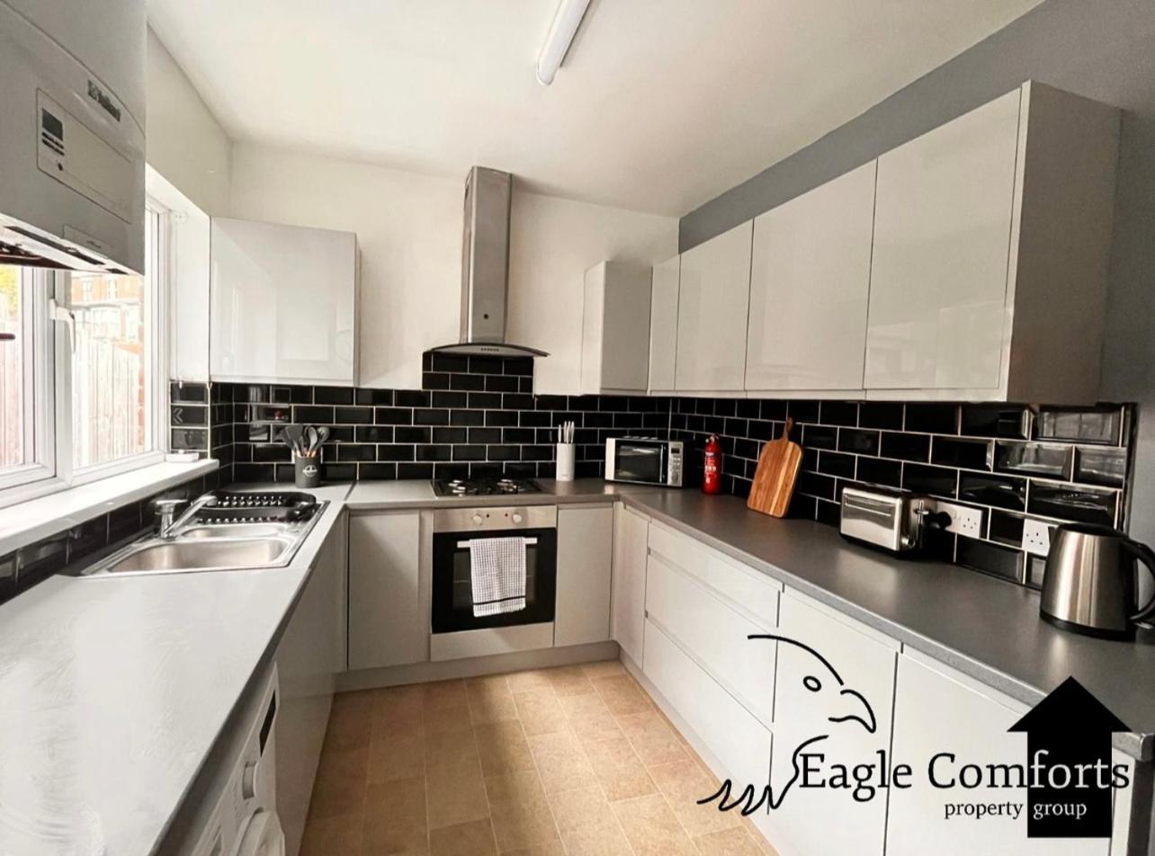 Holiday home 5 Bedroom House-20 Percent Off Monthly Sheffield