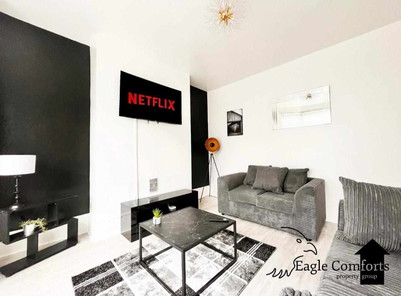 Holiday home 5 Bedroom House-20 Percent Off Monthly Sheffield