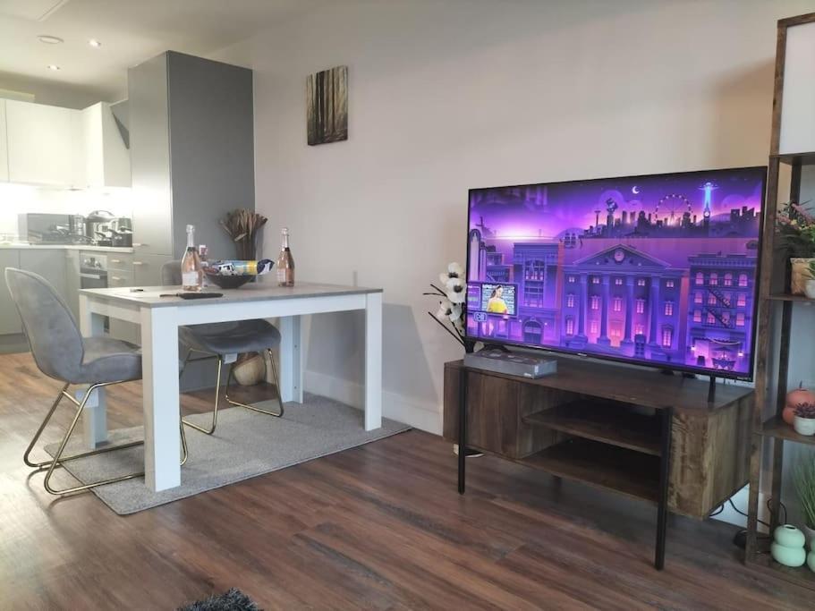 Peaceful 2Br Hideout With Instant Self Check-In At Kelham Island Retreat Sheffield