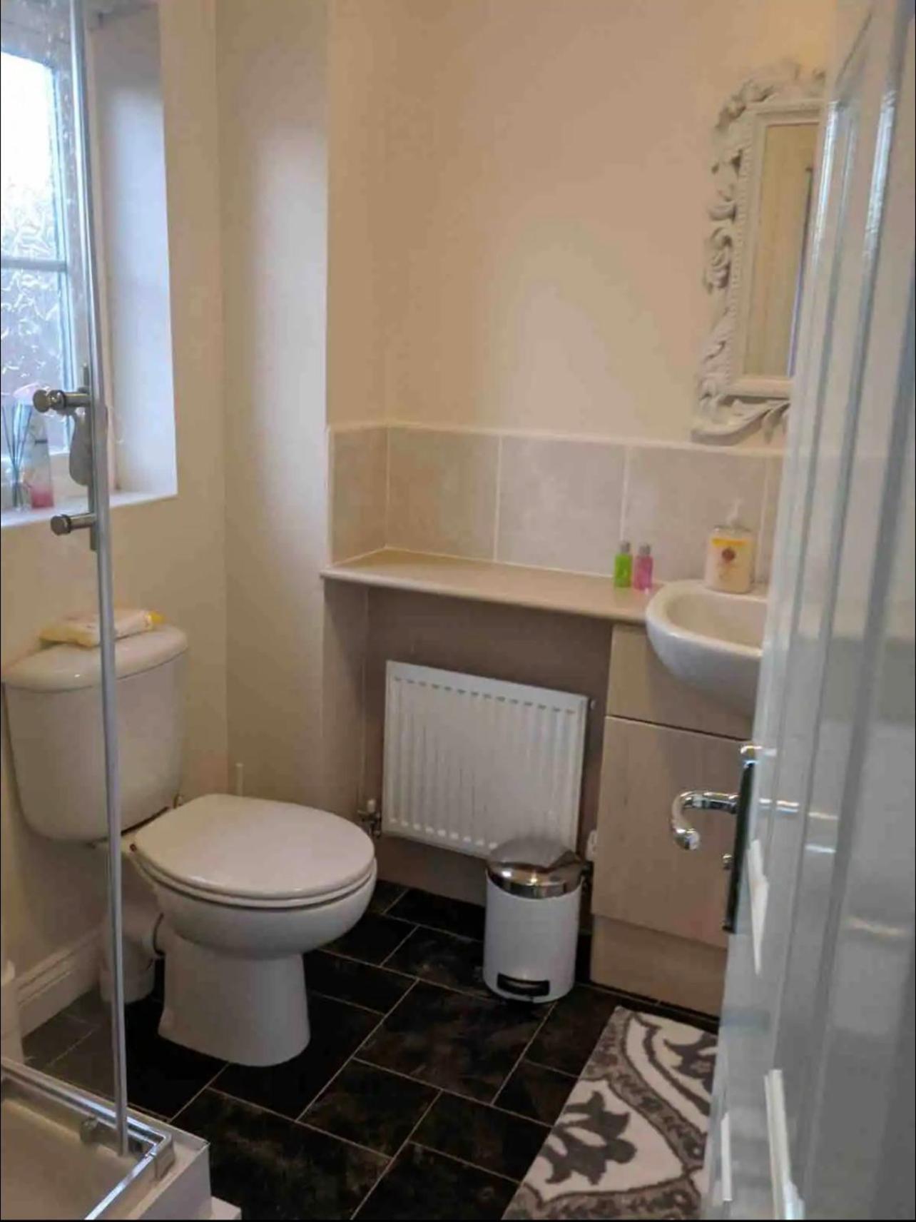 Shining Bank Holiday home Sheffield
