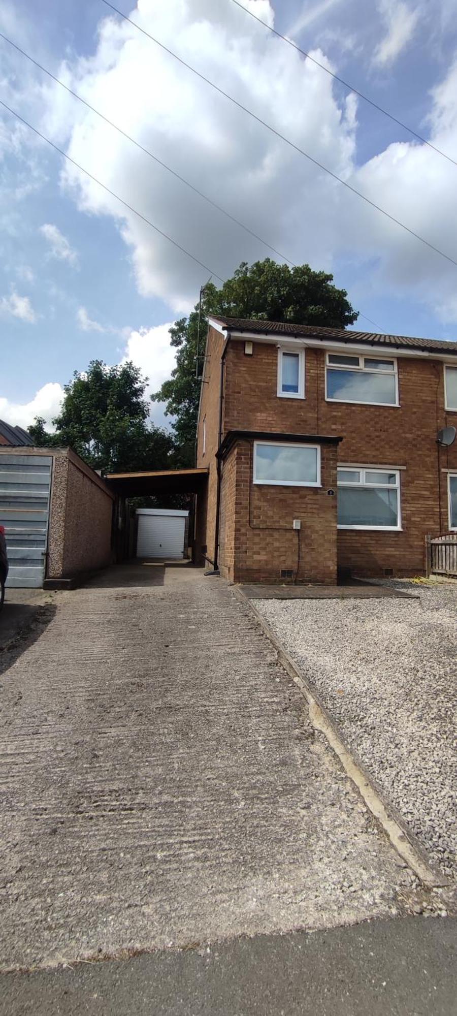 Meadowhall Work Or Leisure Off Road Parking With Cctv Sheffield