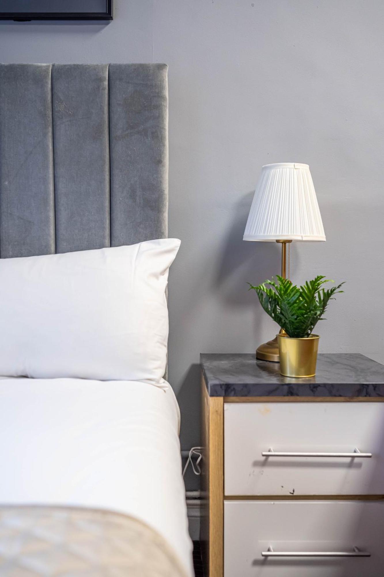 Bessemer Guest house *