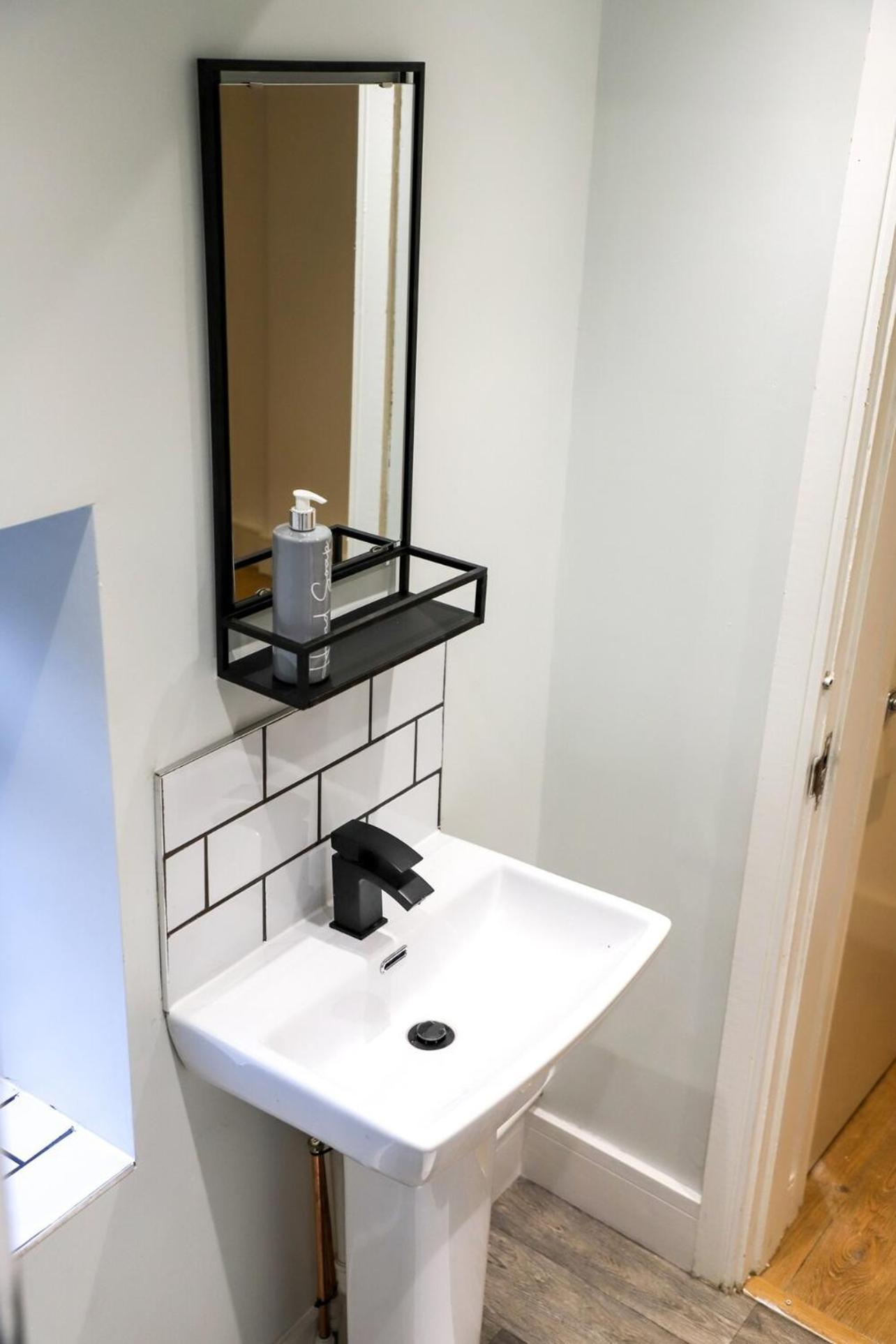 New- Modern 2br Wifi Sleep5 Centre Aparthotel Sheffield