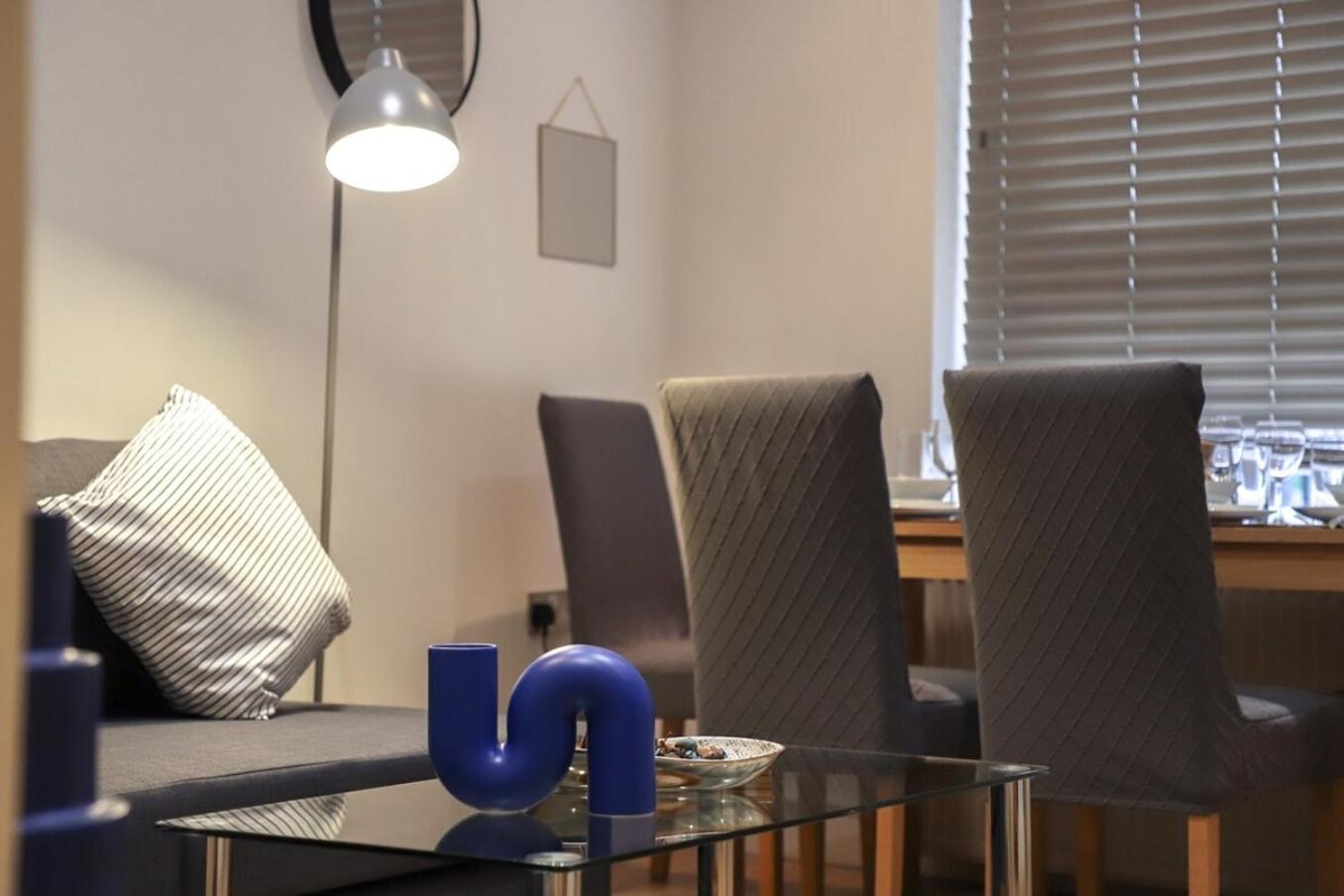 New- Modern 2br Wifi Sleep5 Centre * Sheffield