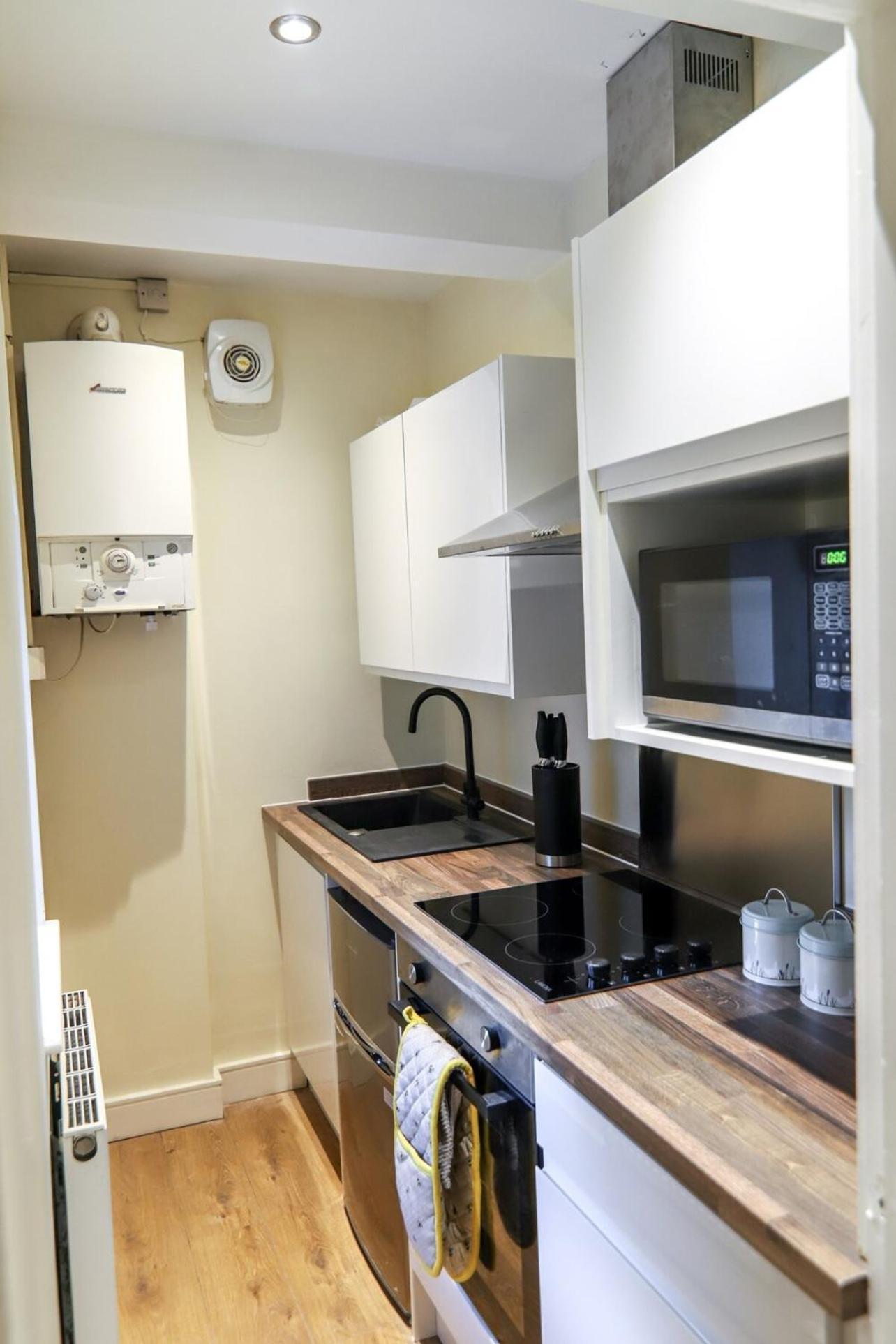 Aparthotel New- Modern 2br Wifi Sleep5 Centre