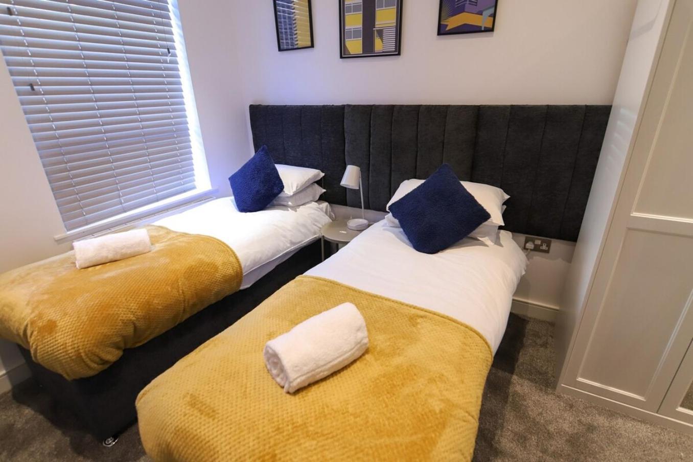 New- Modern 2br Wifi Sleep5 Centre * Sheffield