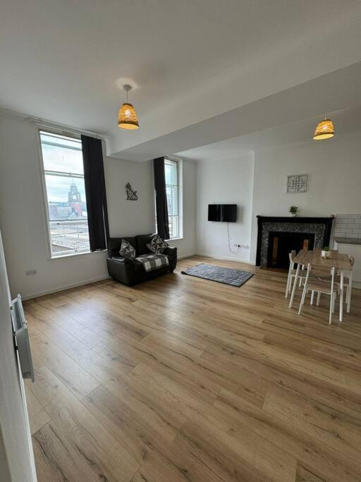 Spacious Flat In Center Gs304 * Sheffield