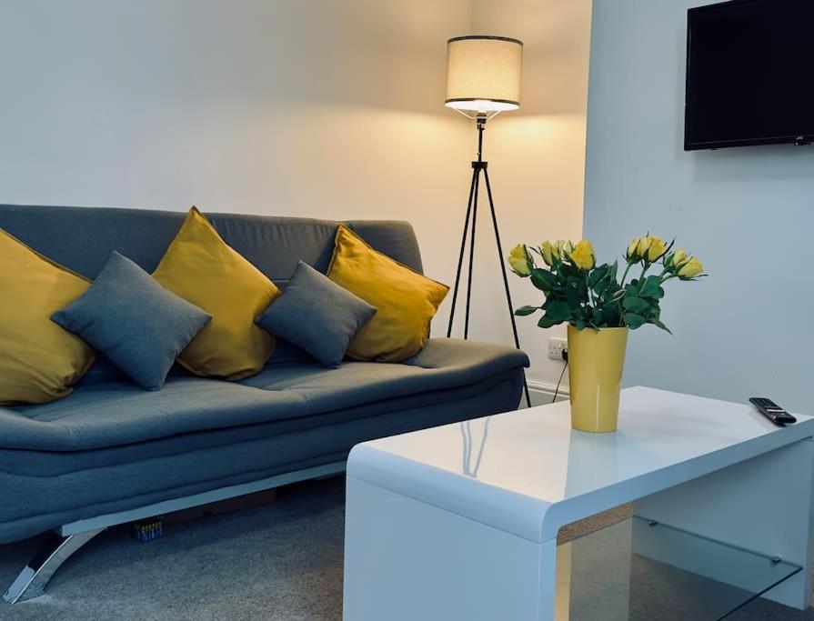 Three Bedroom House By Brookland Serviced Short Lets With Free Wifi * Sheffield