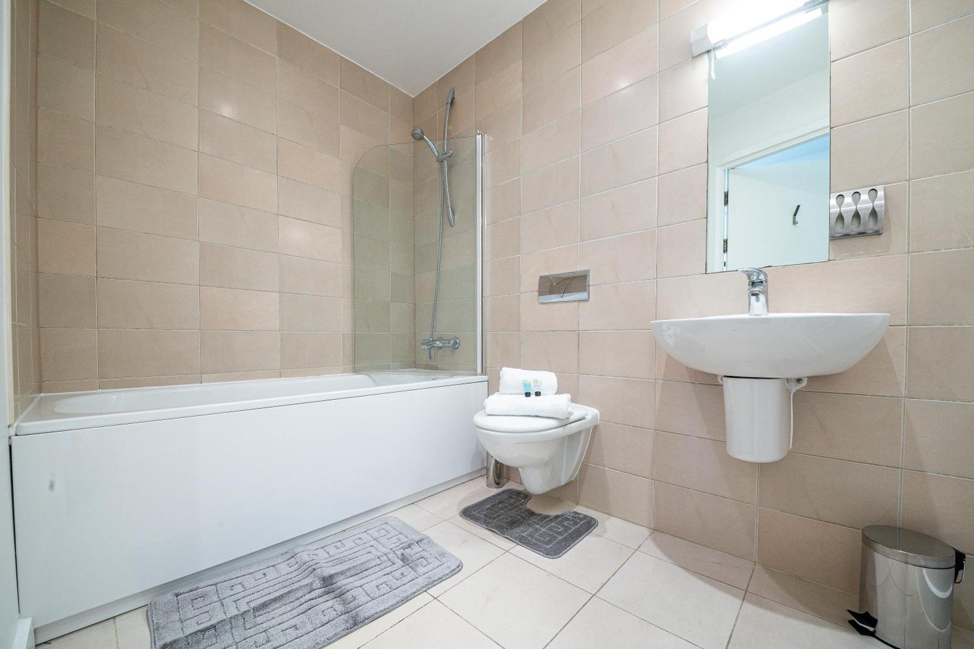 Elegant Shire House Apartment Sheffield