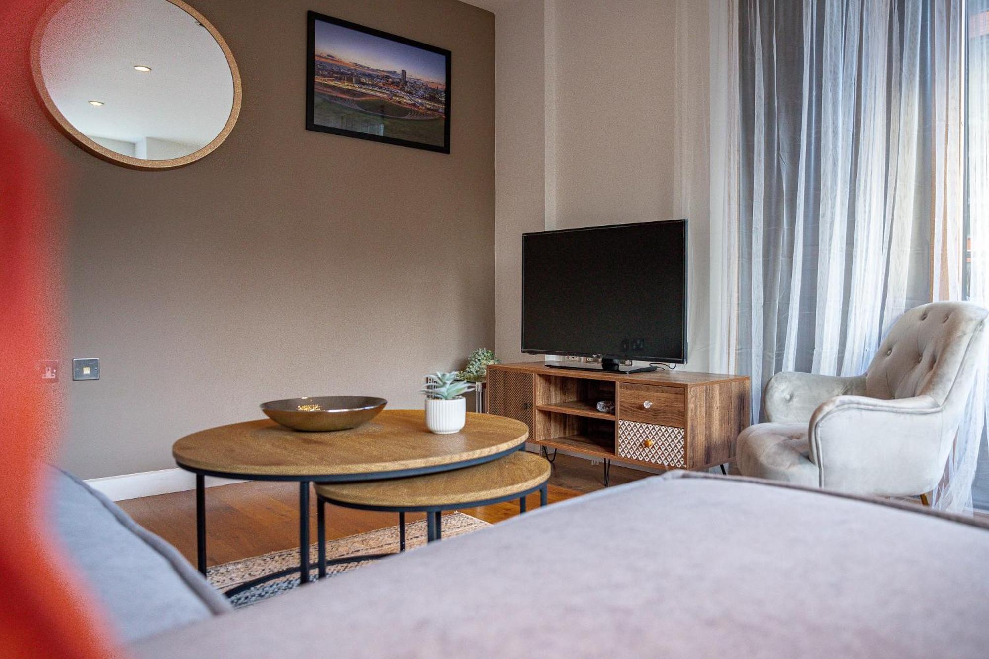 Elegant Shire House * Sheffield