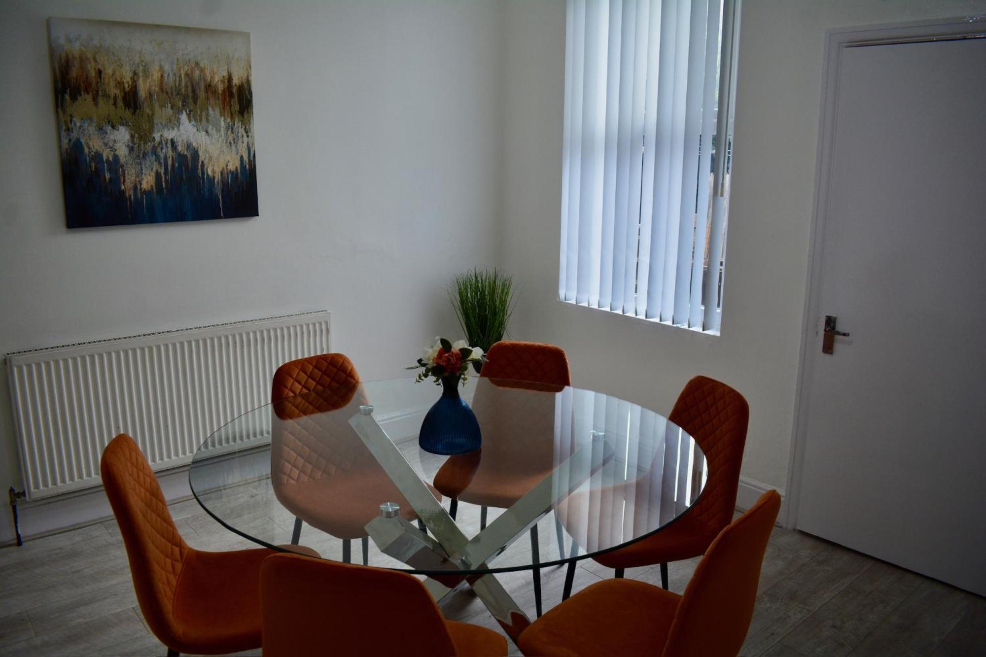4bedroom House With Free Wi-fi Near The Centre