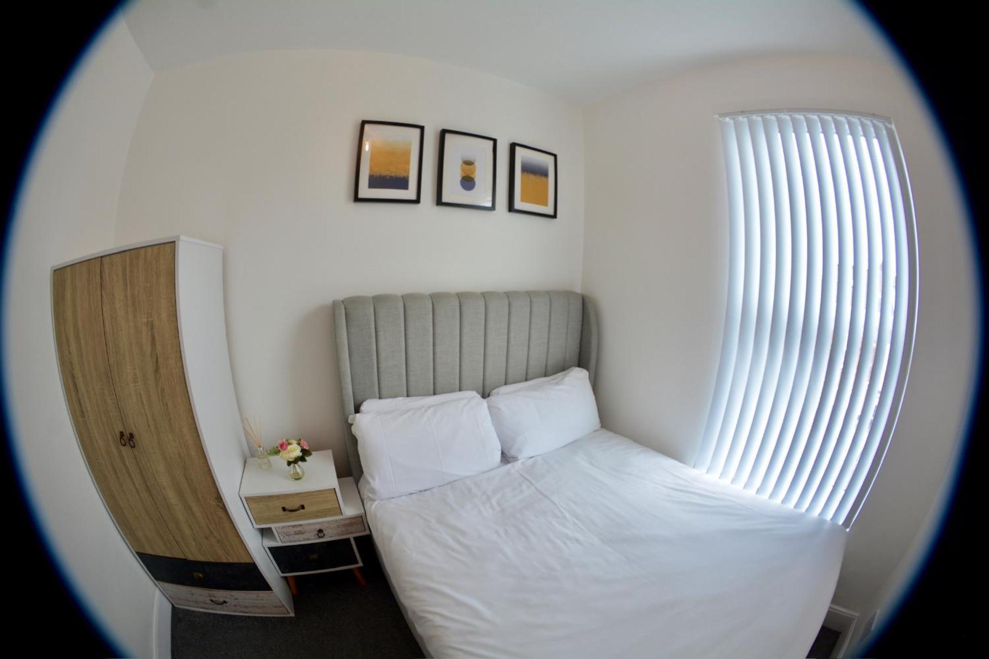 4bedroom House With Free Wi-fi Near The Centre Apartment