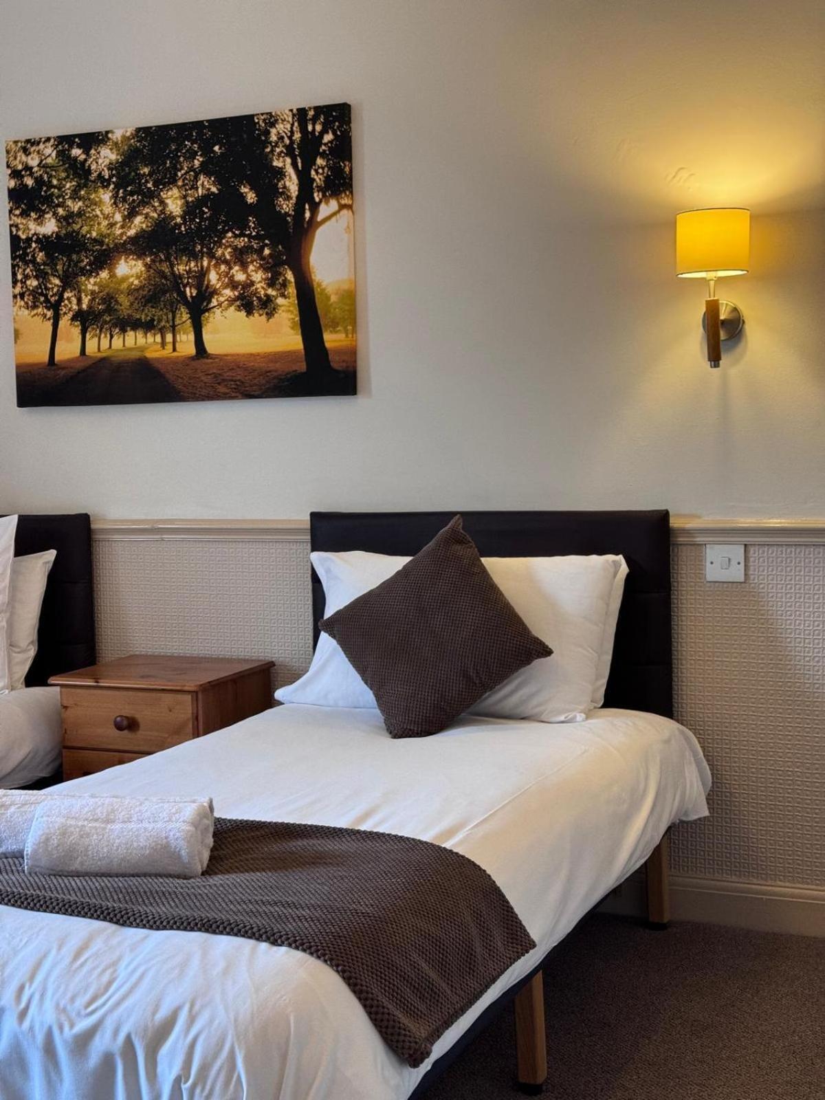 Inn Queens Ground Sheffield