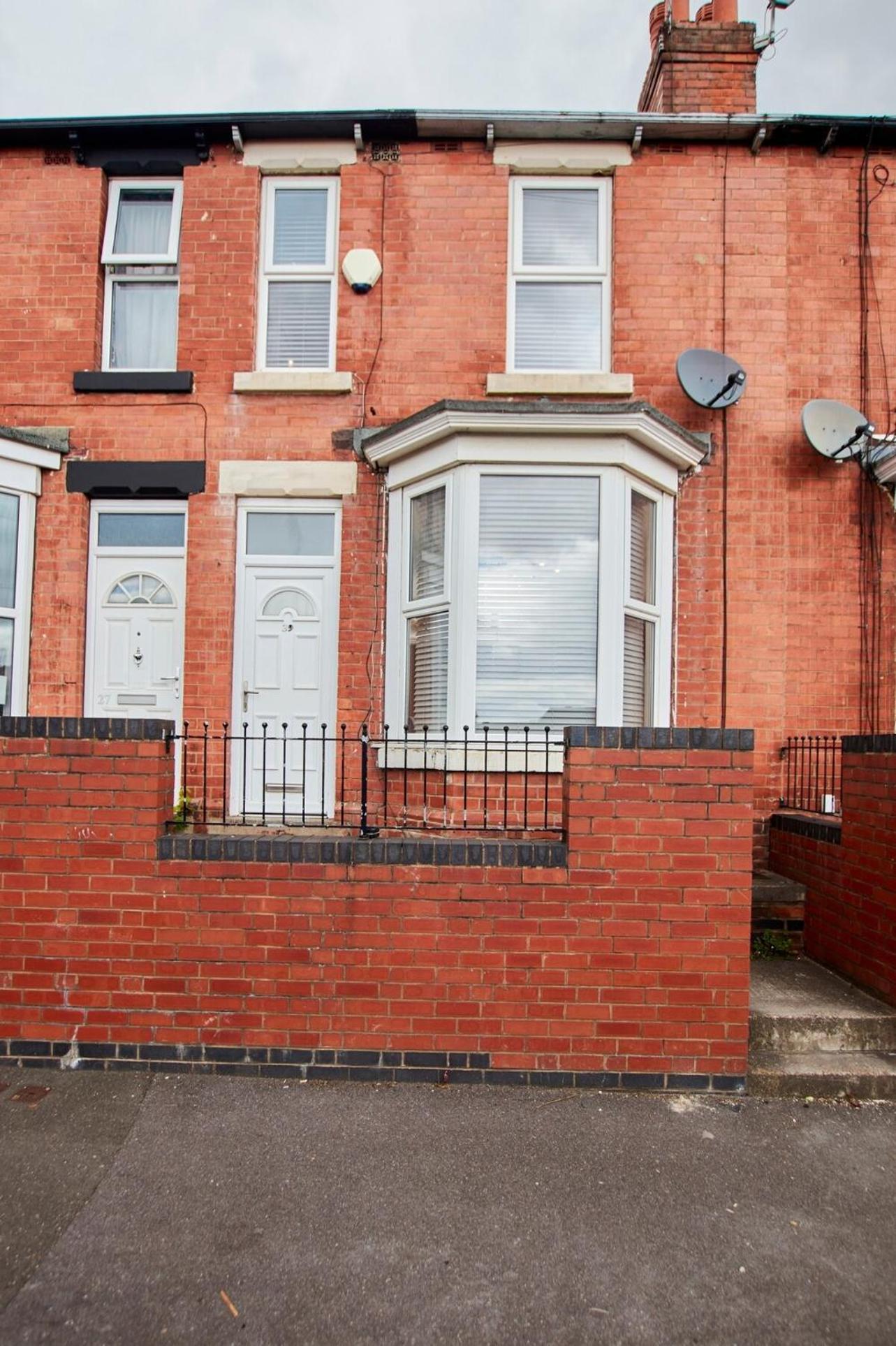 New - 2 Bedroom House Close To Arena, Meadowhall, M1 Sheffield