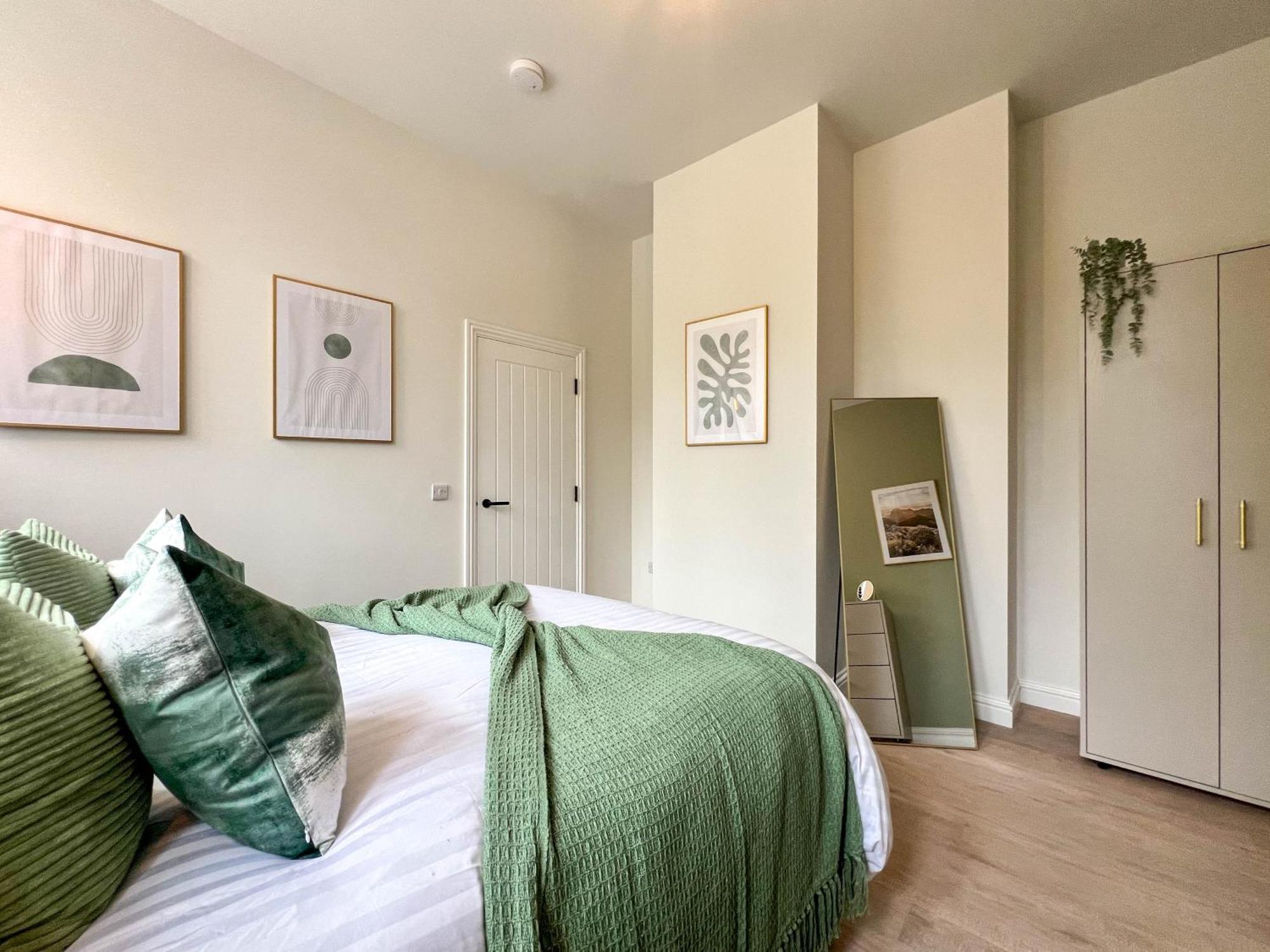 Hanover - Stylish 1 Bedroom Suites, Centre - Hosted By Host Save Apartment *