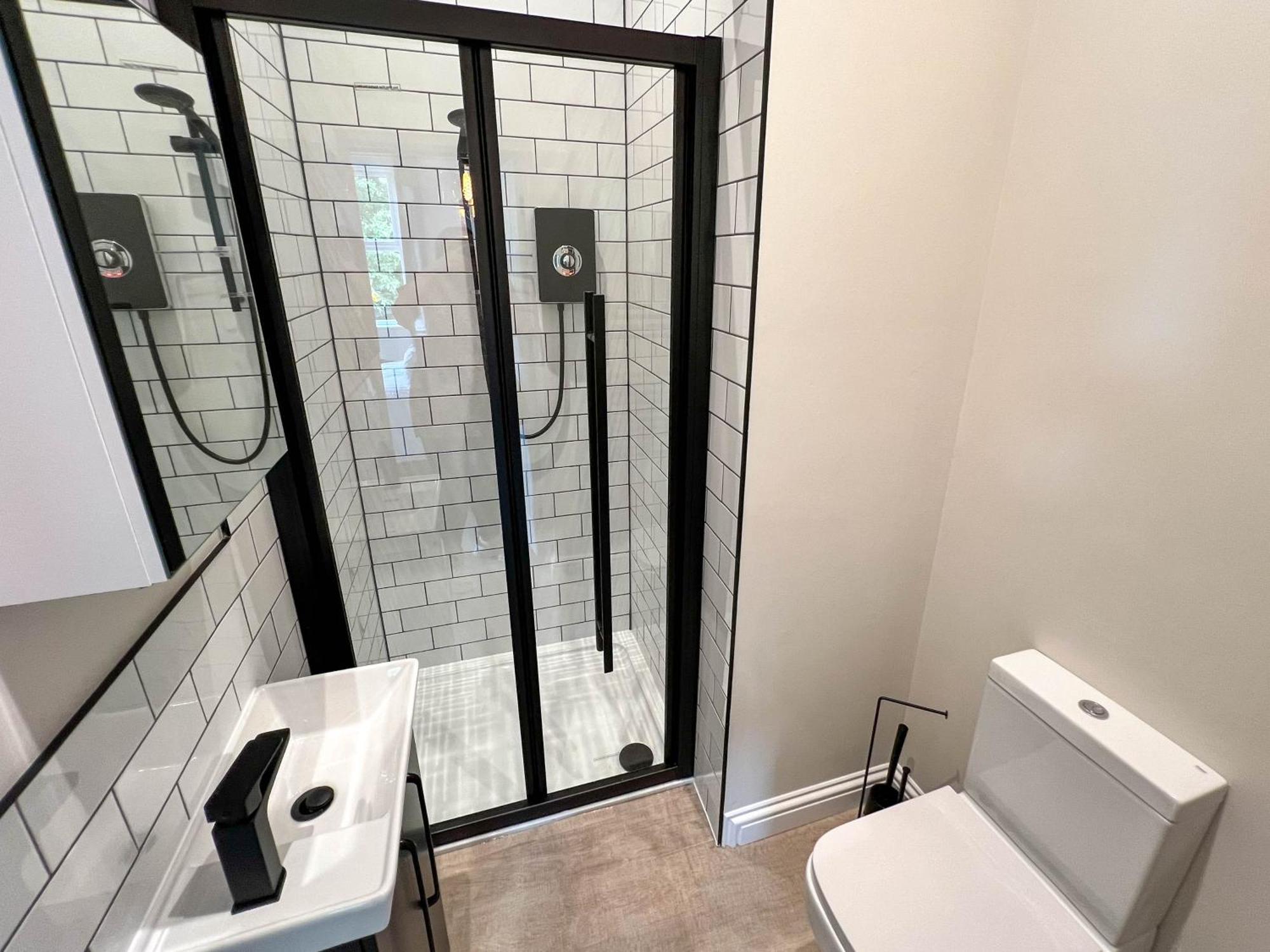 Hanover - Stylish 1 Bedroom Suites, Centre - Hosted By Host Save *