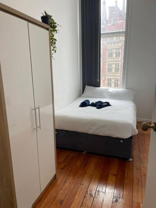 Apartment Spacious Flat For 6 Center Gs305