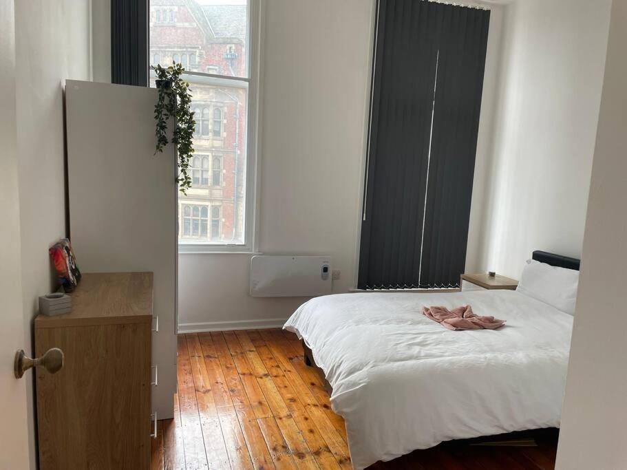 Apartment Spacious Flat For 6 Center Gs305