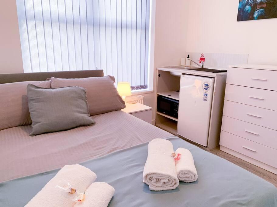 Apartment 1 - Stylish In A Shared House Sheffield