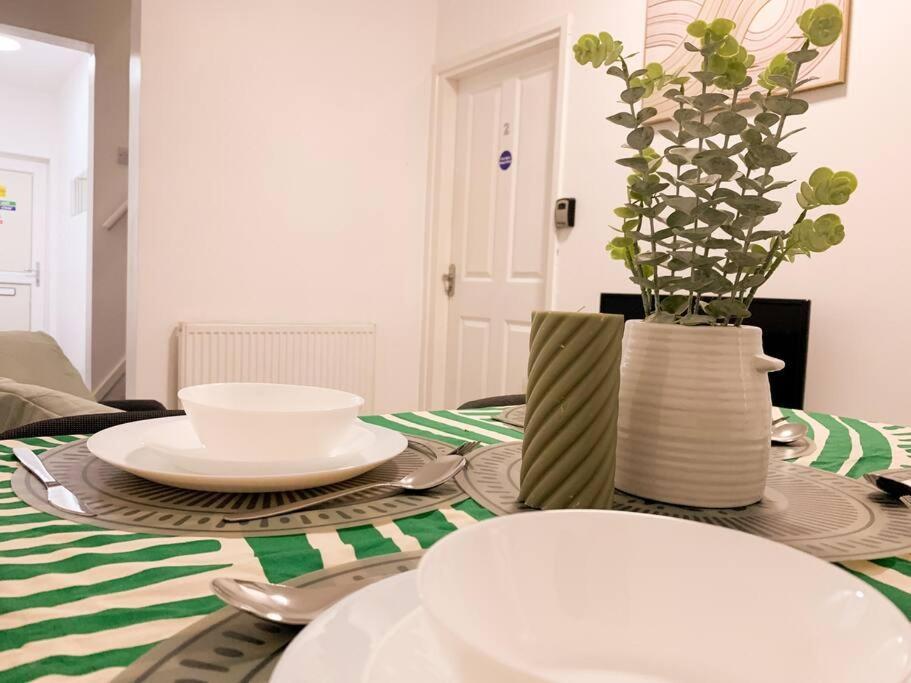 1 - Stylish In A Shared House Sheffield