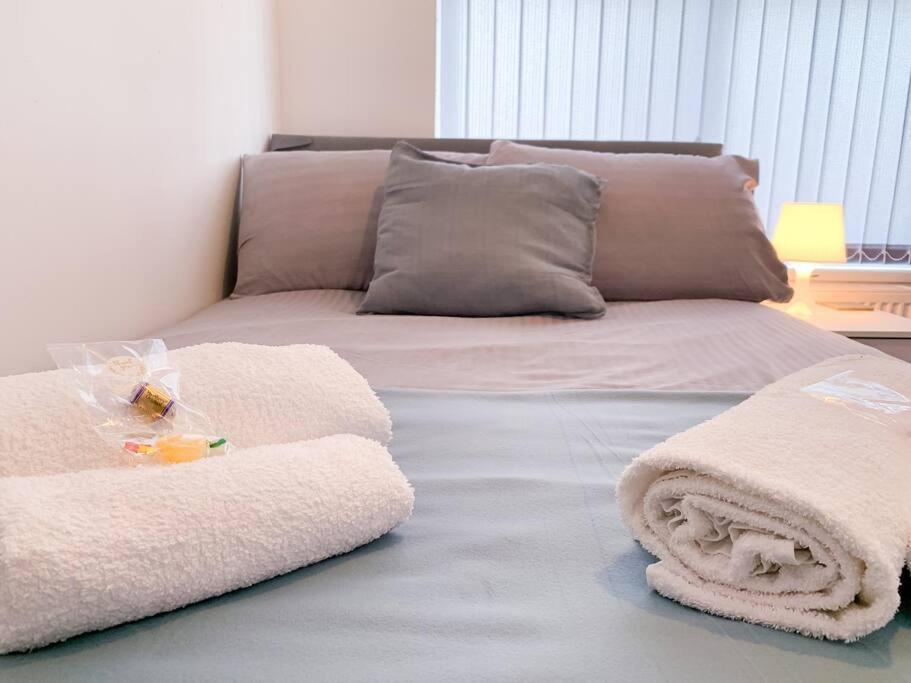 Apartment 1 - Stylish In A Shared House *