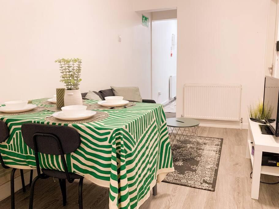 1 - Stylish In A Shared House *