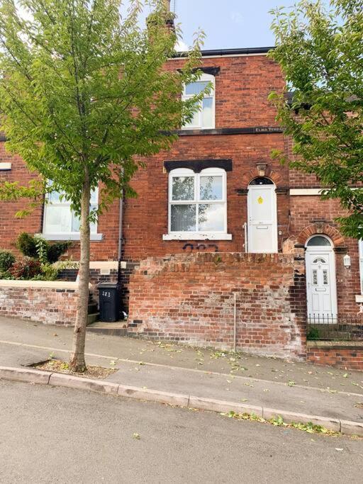 Apartment 2 - Stylish Private In A Shared House Sheffield