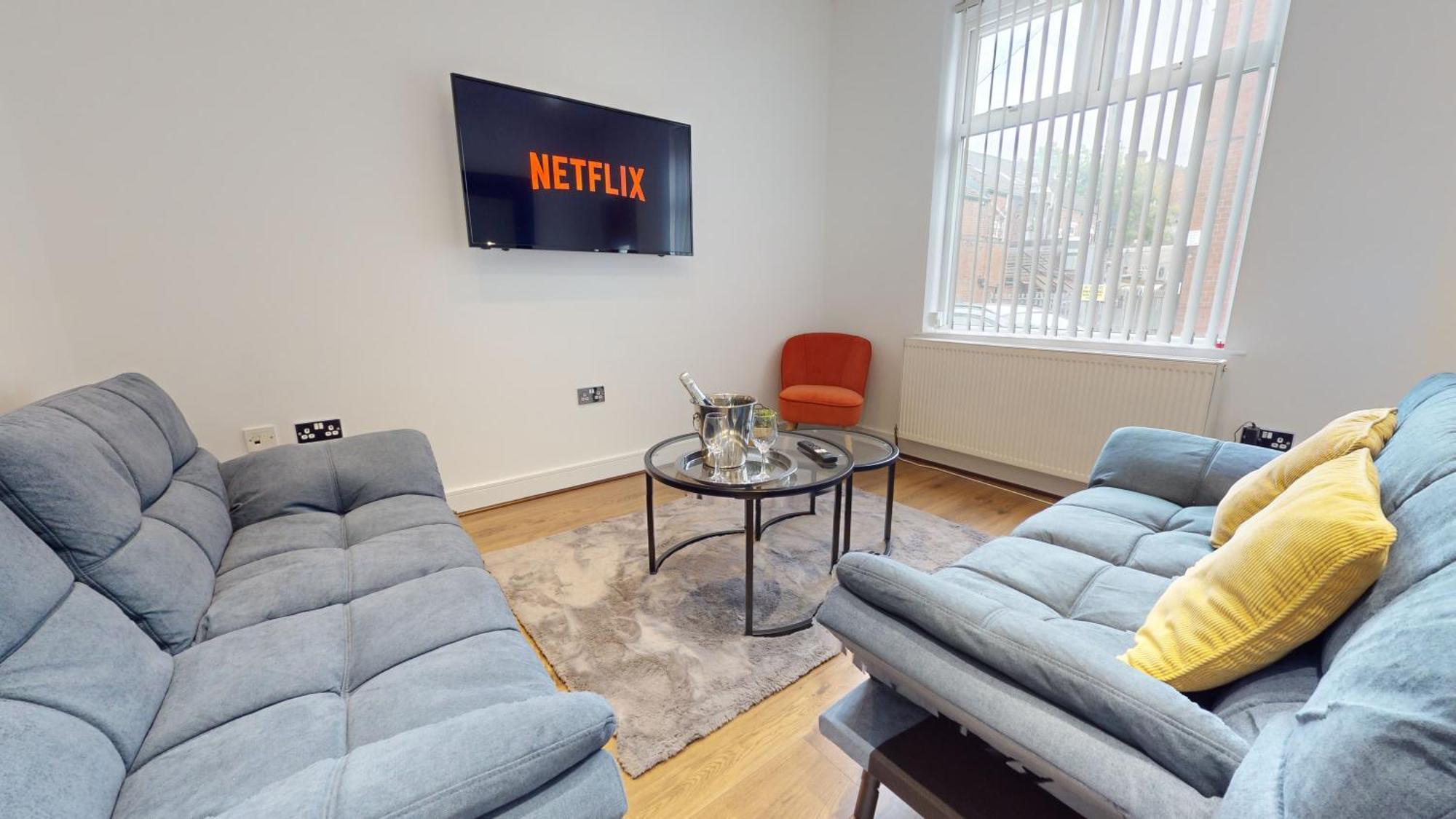 4bed And 4bath House Near Centre With Free Wifi * Sheffield