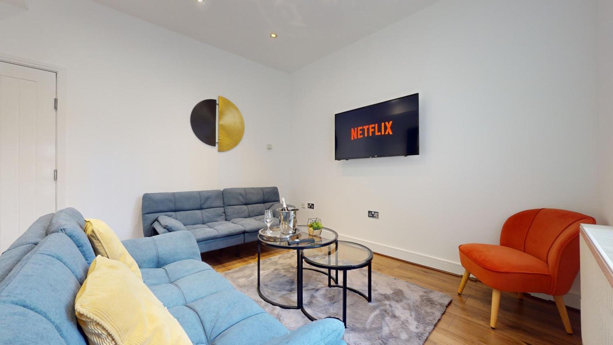 4bed And 4bath House Near Centre With Free Wifi Holiday home Sheffield