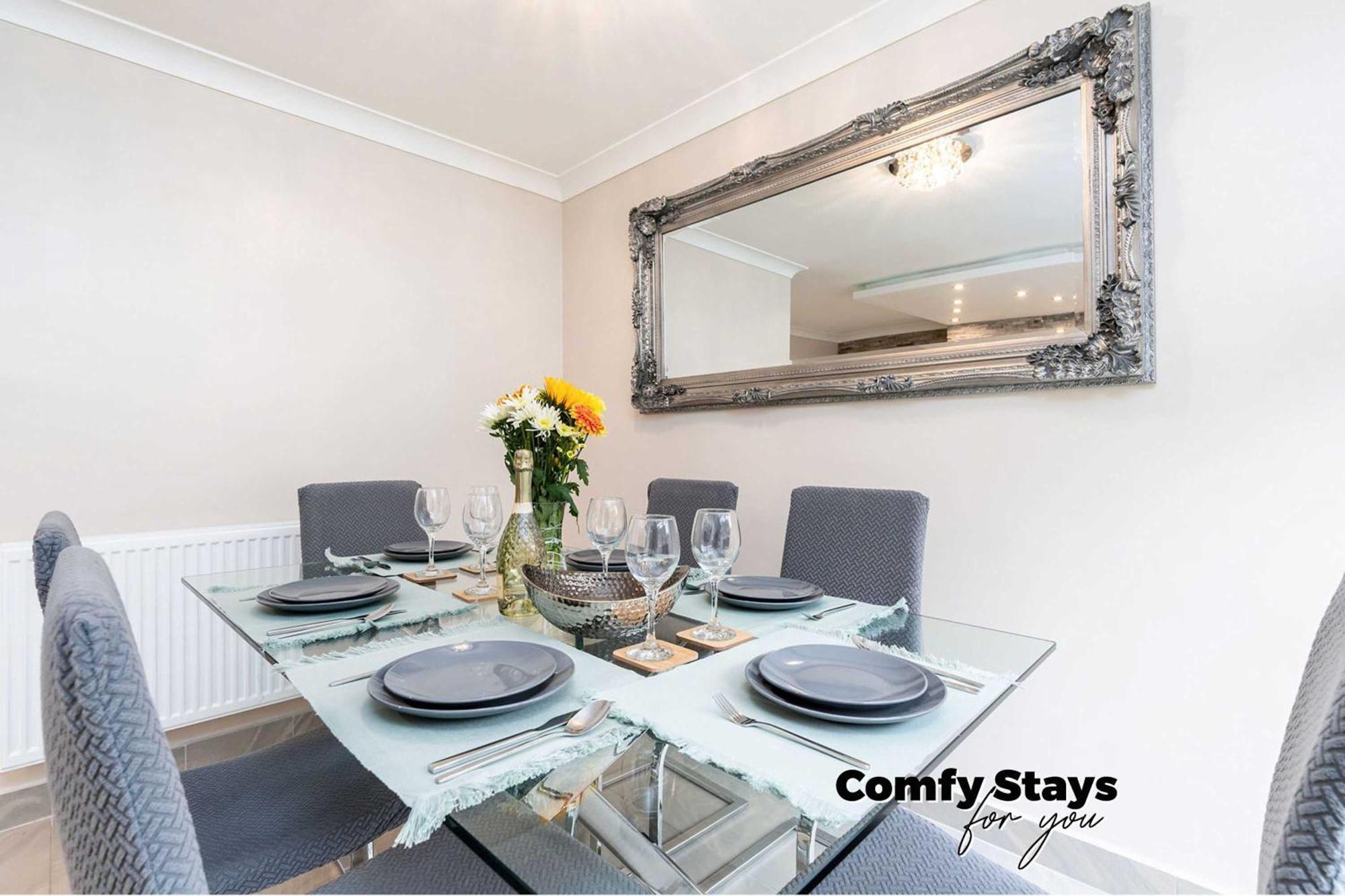 Apartment 3-bed - Sleeps Up To 6 - Near Centre - Free Parking