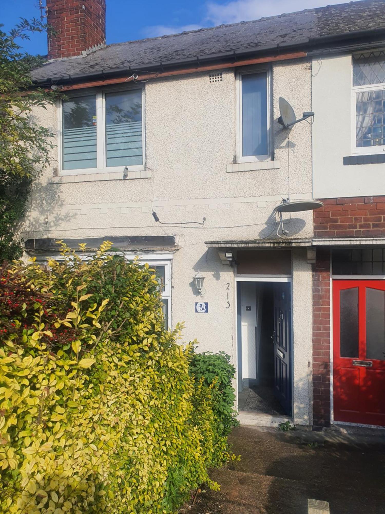 Bed & Breakfast Double Bed In Meadowhall, Tinsley