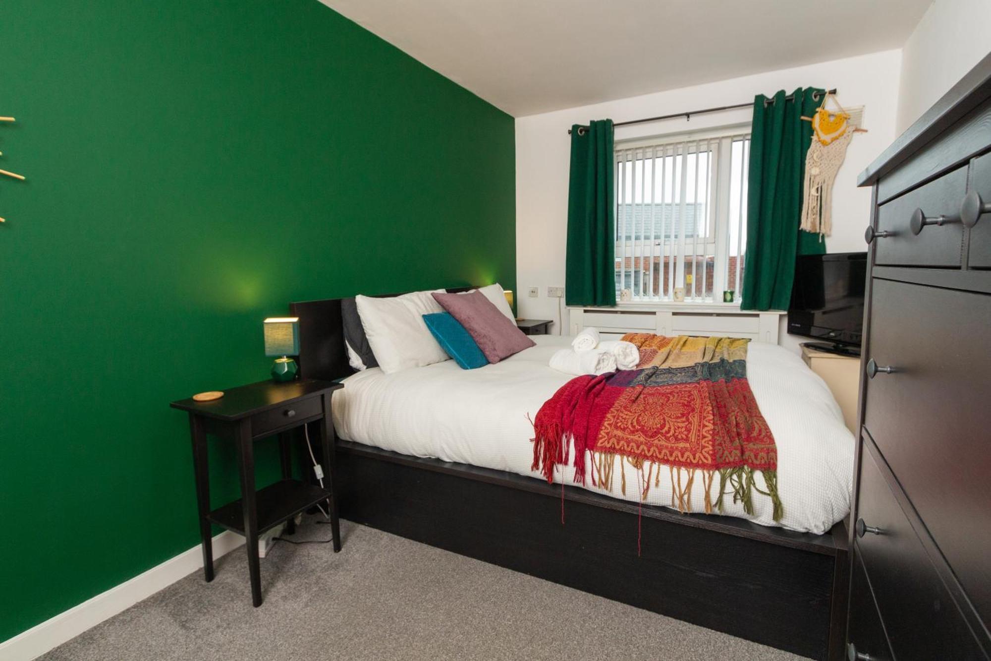 Modern Retreat - 2bd With Lush Greenery At Sheffield