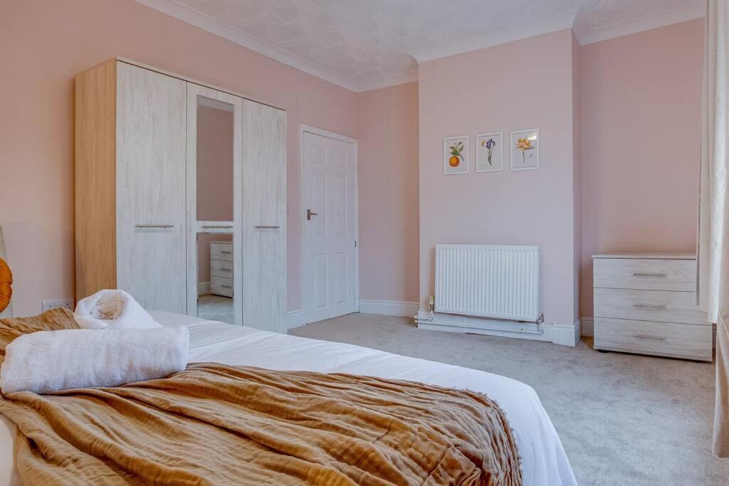 New Spacious Comfort Ideal 3bedroom Hideaway