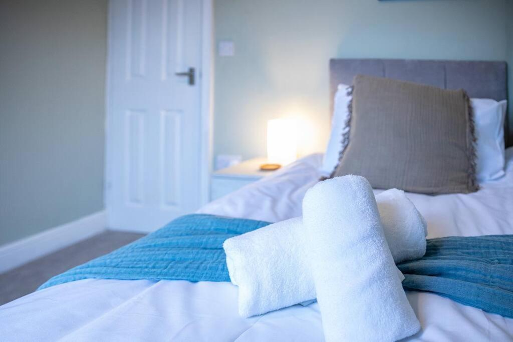 New Spacious Comfort Ideal 3bedroom Hideaway Holiday home Sheffield