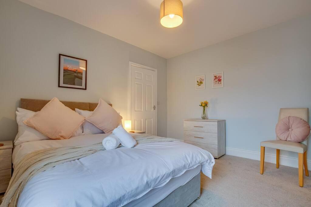 New Spacious Comfort Ideal 3bedroom Hideaway