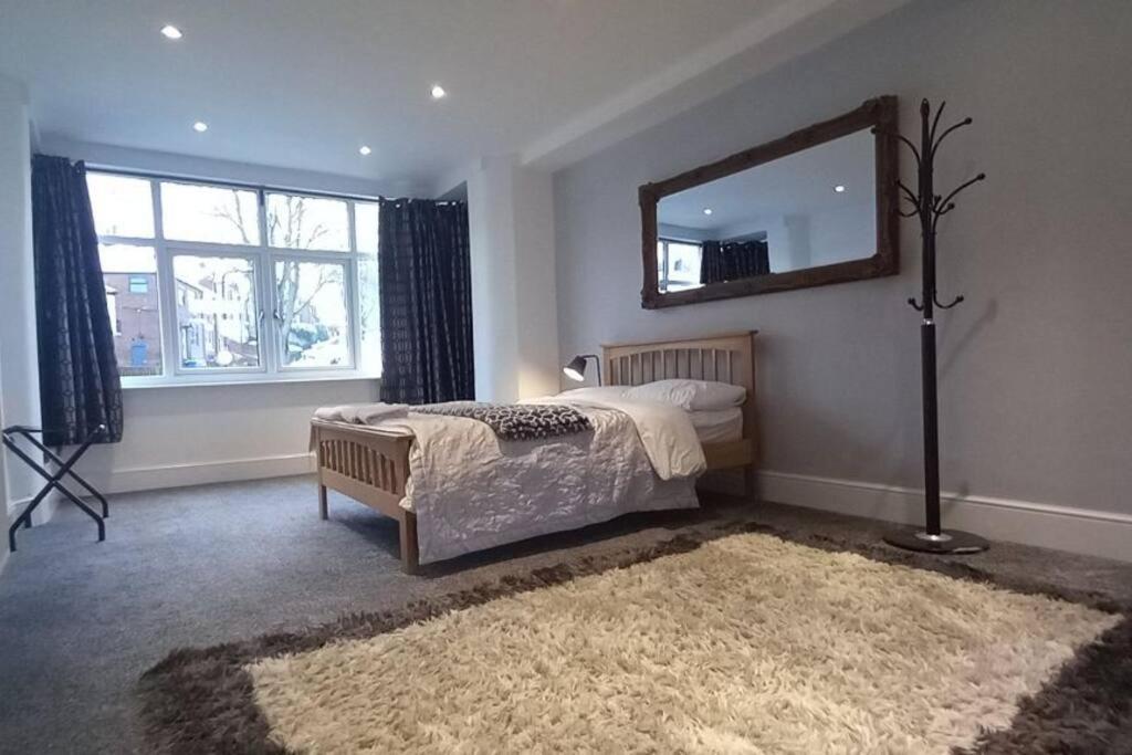 Lovely Commodious, Private Charming Studio, En *