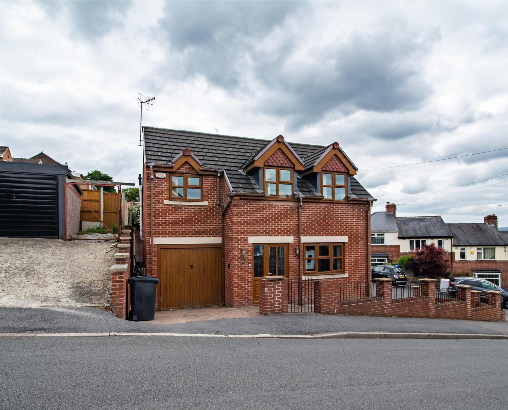 Luxurious With Stunning Views Villa