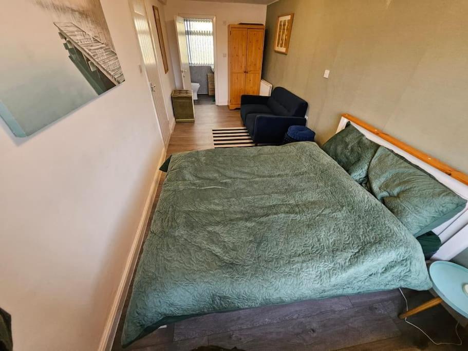 4 Bed House With Pool Table Free Parking En Holiday home