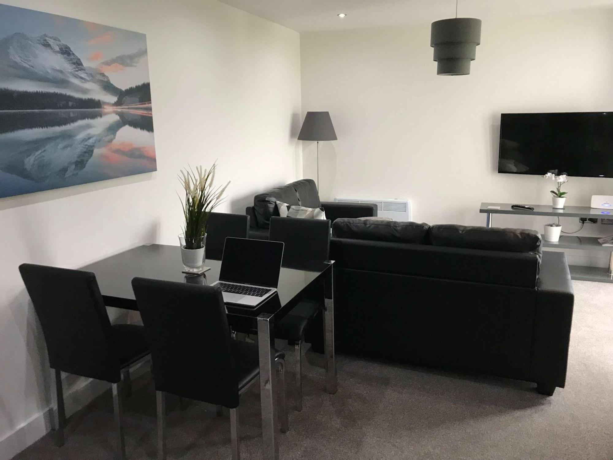 Modern 2br With Balcony Flat In Langset Road