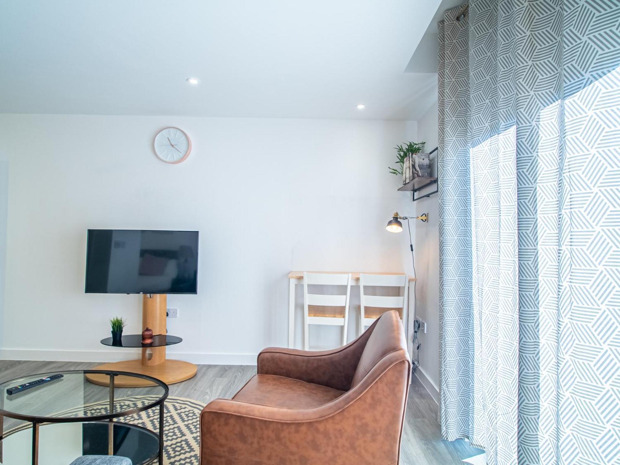 Apartment Cozy Urban Escape In *