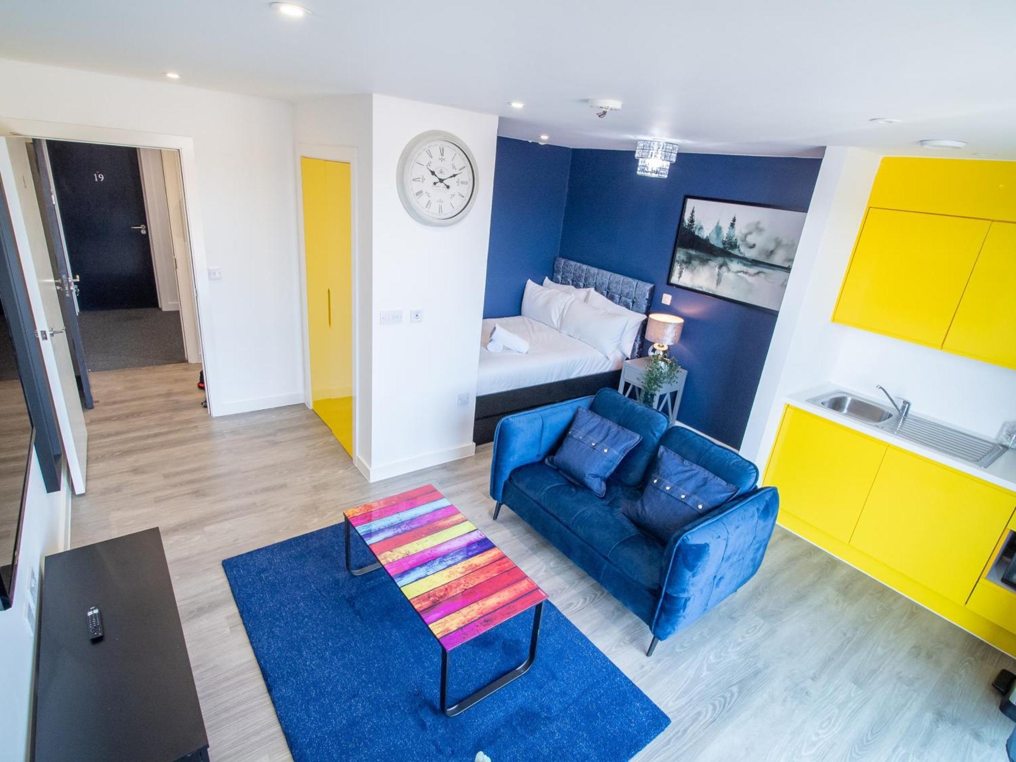 Apartment Blue Shade In