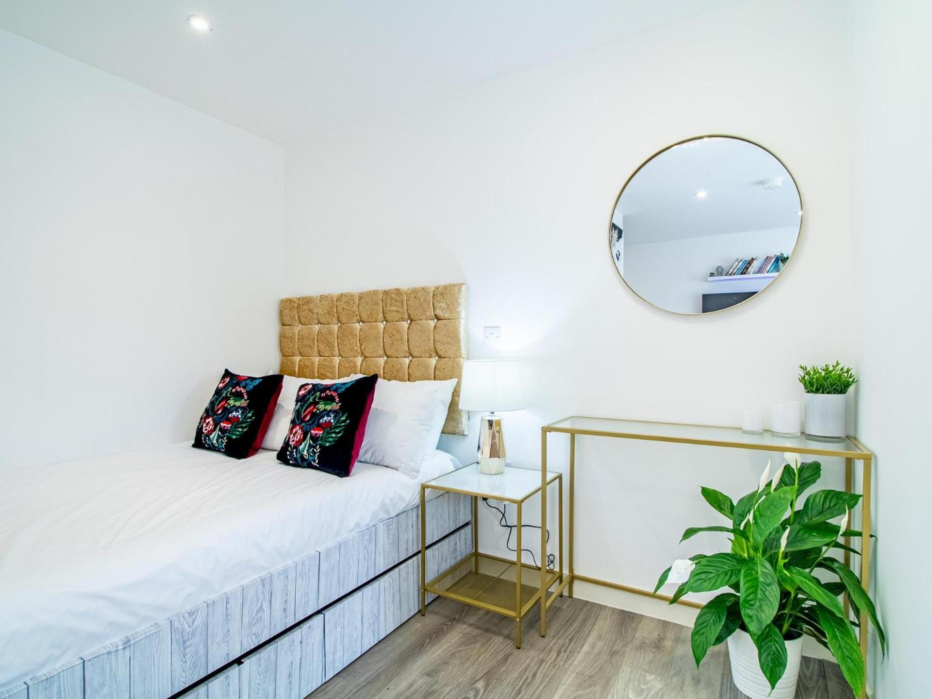 Perfectly Located - Apartment