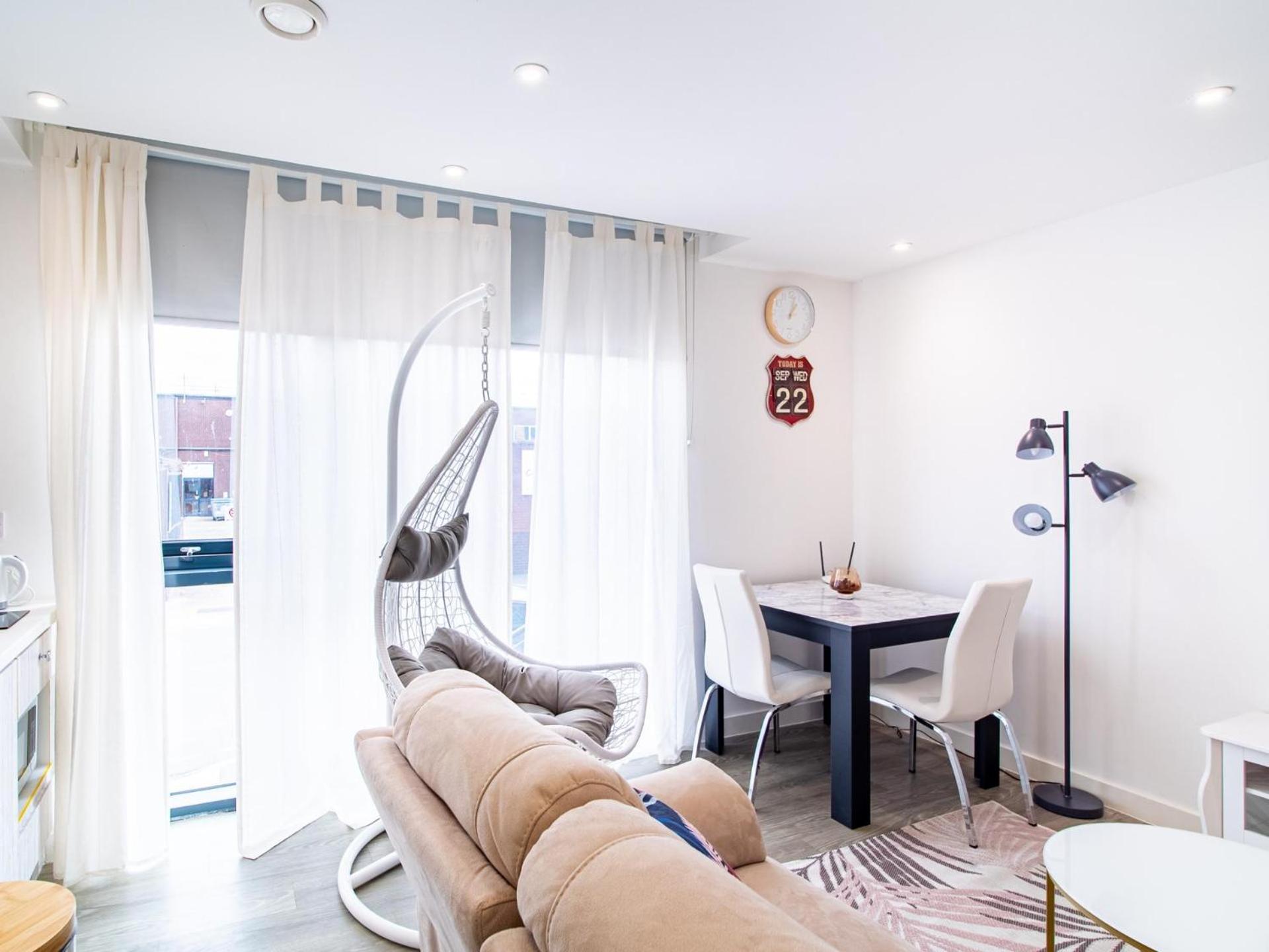 Apartment Perfectly Located - *