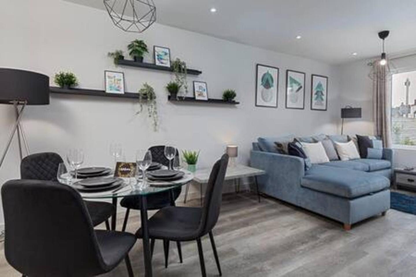 Holiday home Prime Location, Modern 2br House *