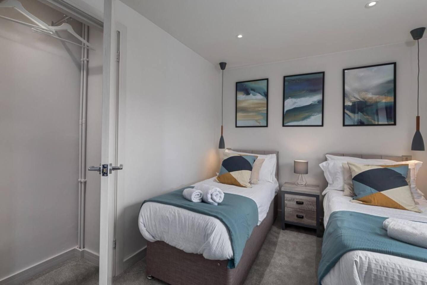 Prime Location, Modern 2br House