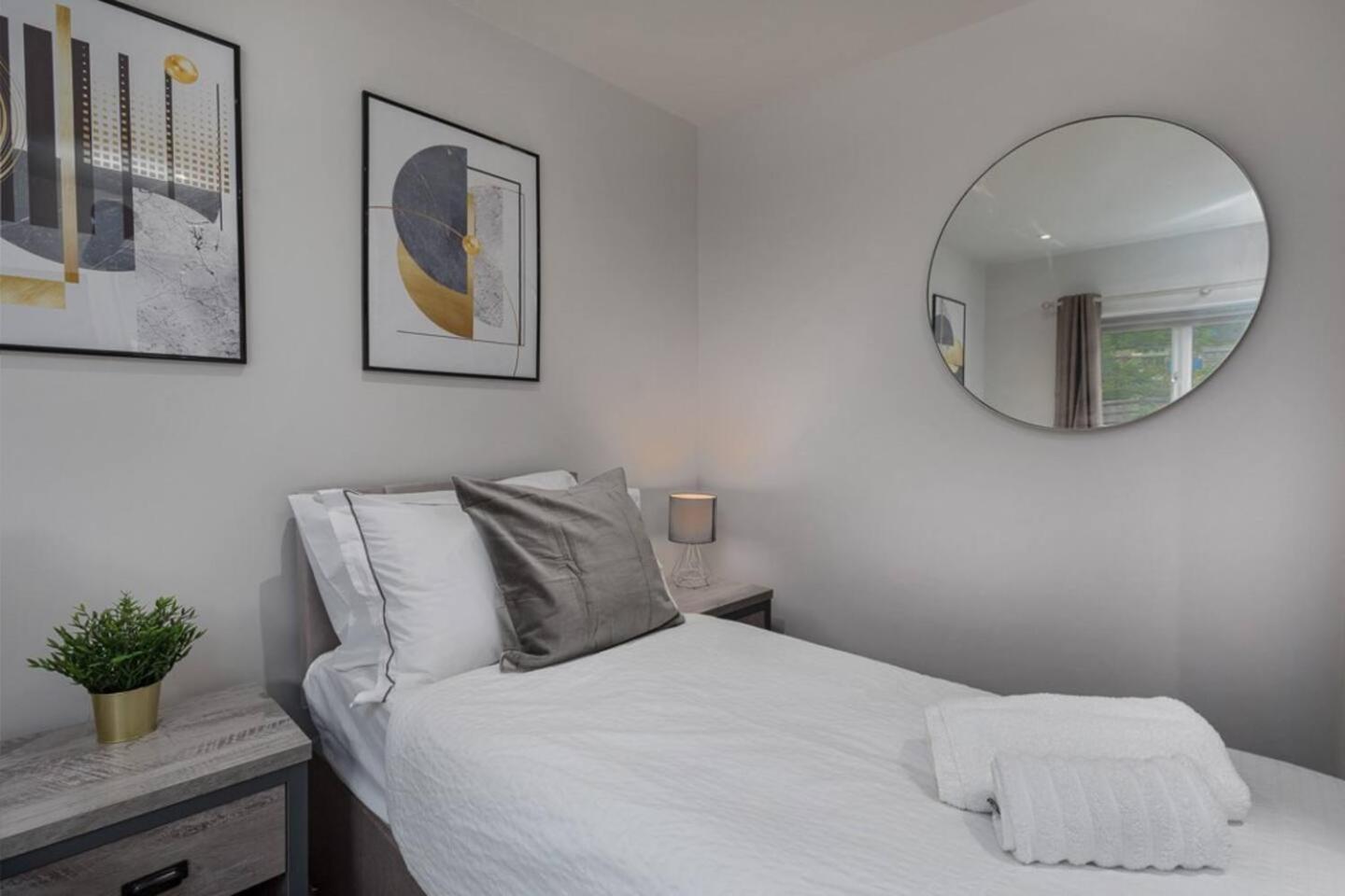 Holiday home Prime Location, Modern 2br House