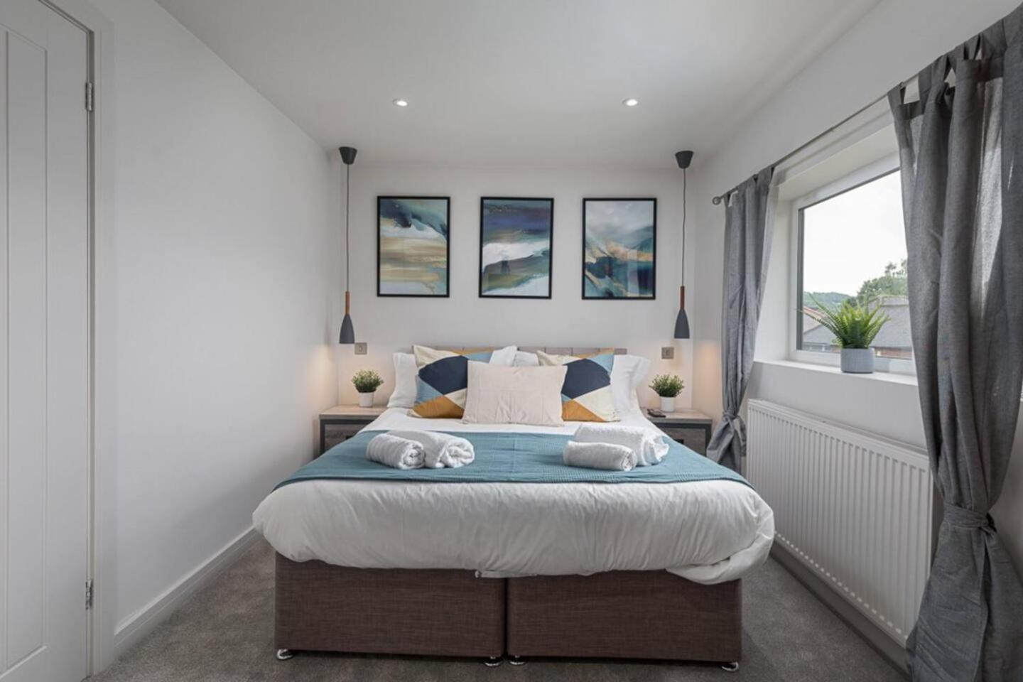 Prime Location, Modern 2br House *