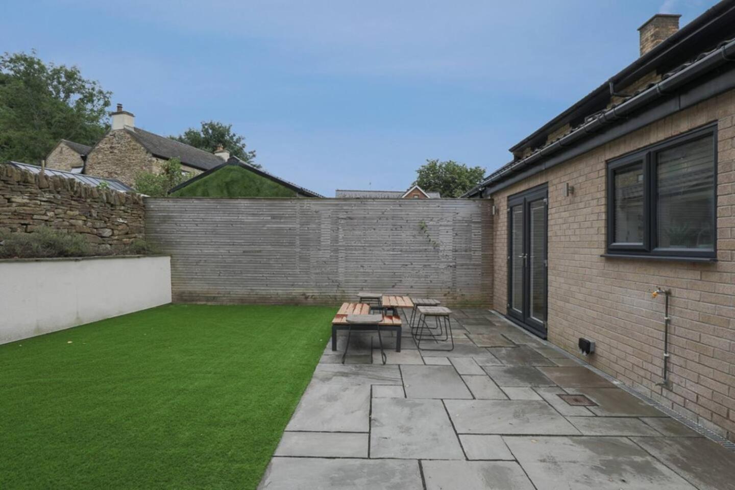 Prime Location, Modern 2br House